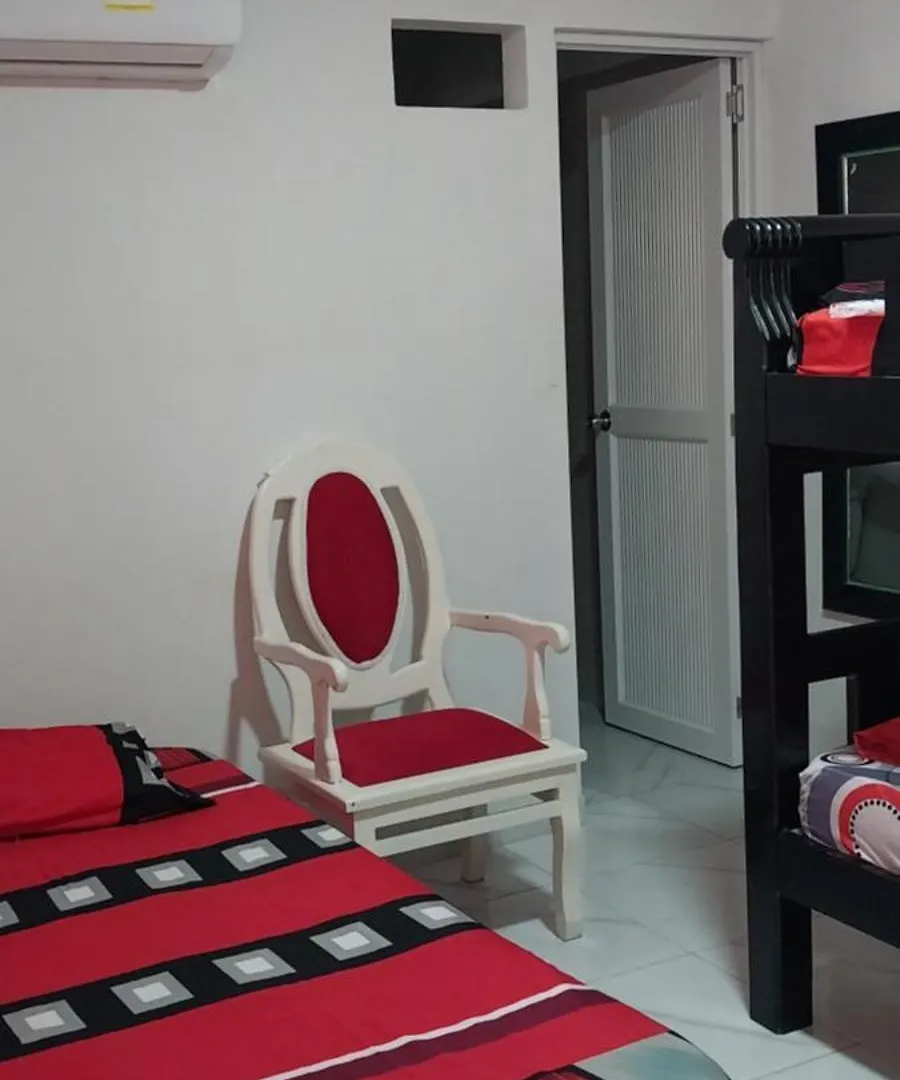 La Medellin Hostal Cartagena 0*,  Colômbia